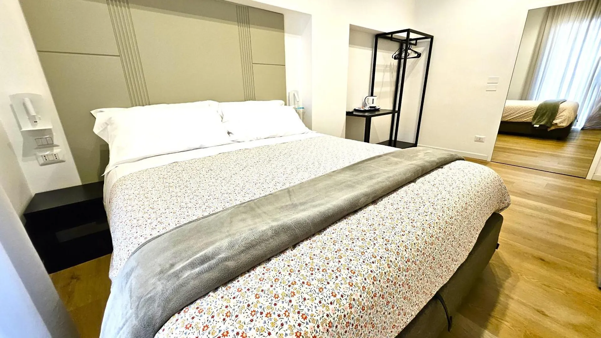 Guest house Monteoliveto Place Naples Italy